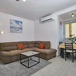 Apartment Rajmonda